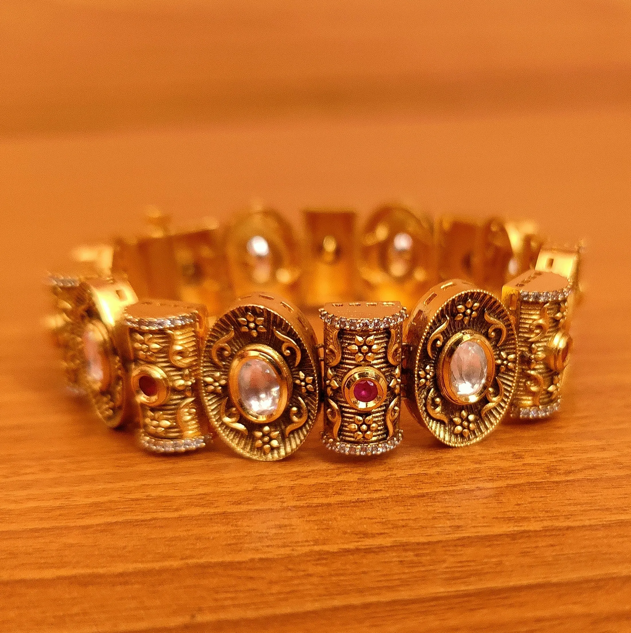 ANTIQUE POLISH REAL GOLD LOOK KUNDAN POLKI BRACELET