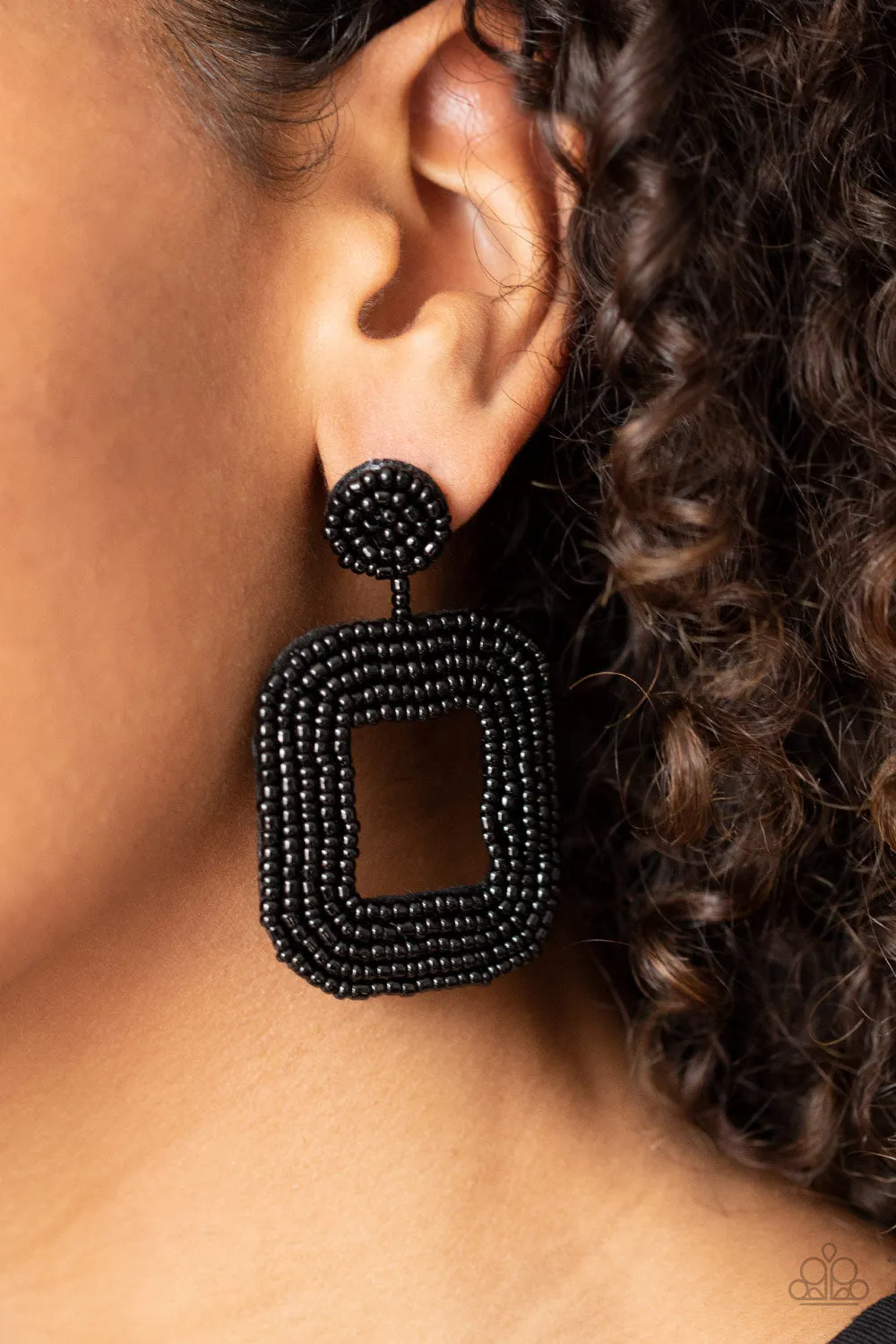 Beaded Bella - black
