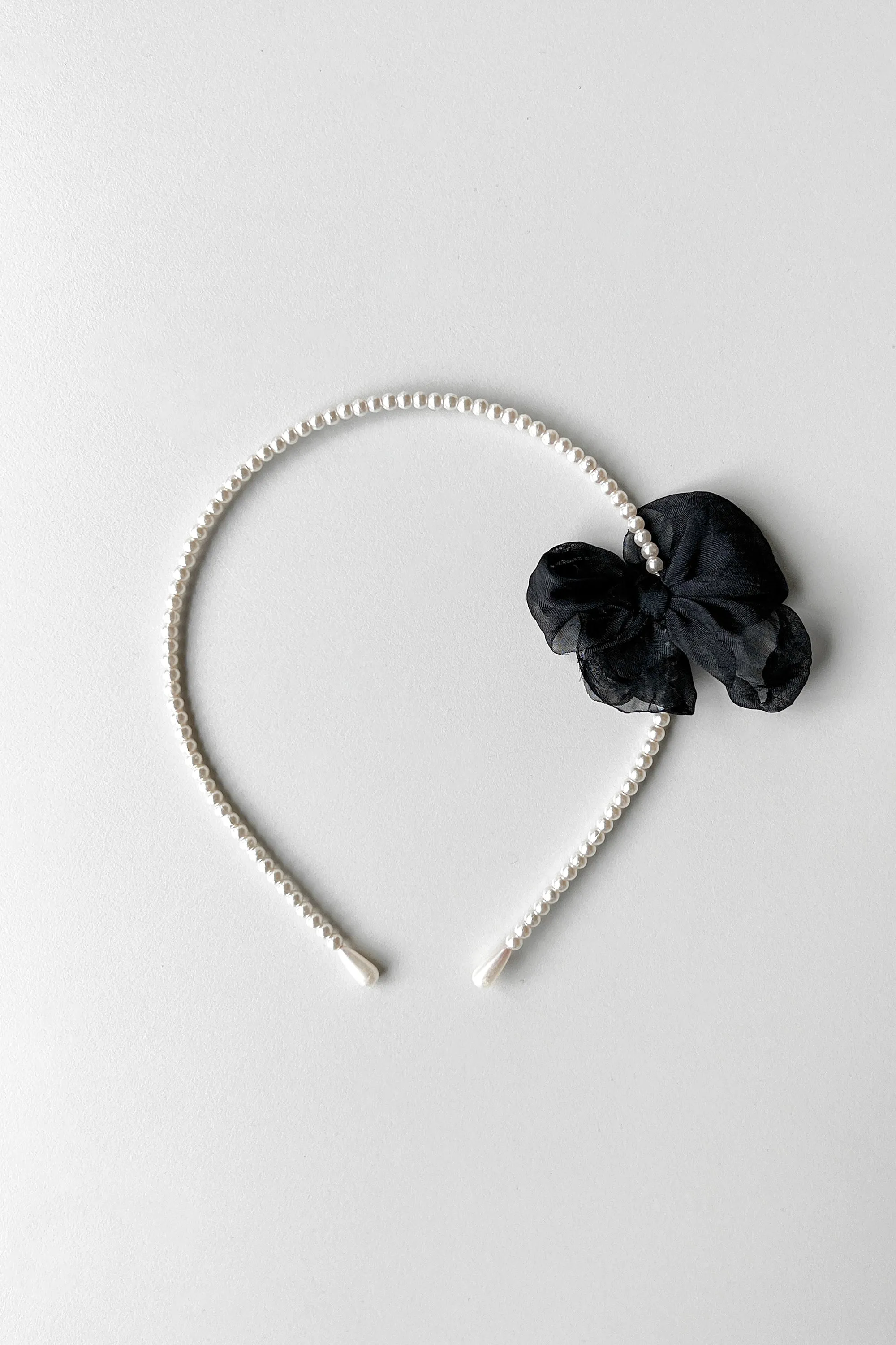 BEADED HEADBAND WITH BOW