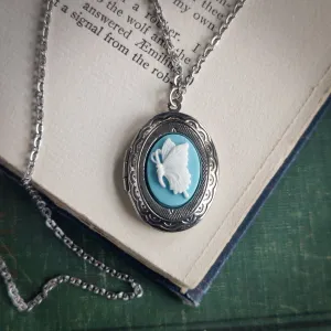 Butterfly Cameo Oval Vintage Style Locket