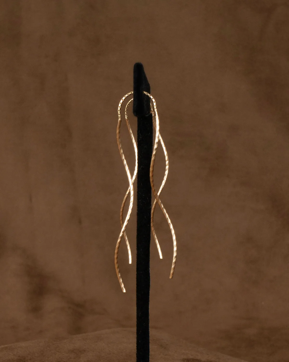 ear D2412