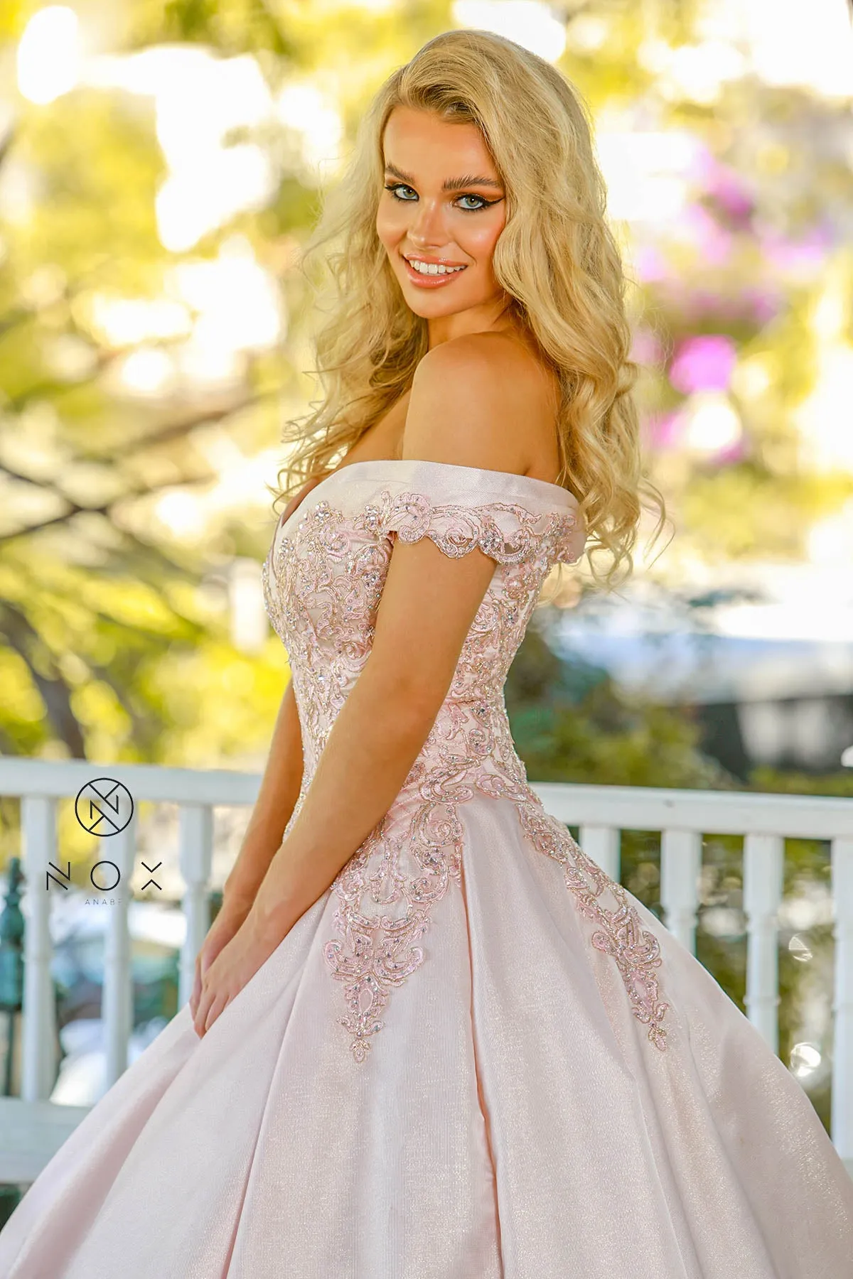 Lace Off-Shoulder Applique Ball Gown＿U802P