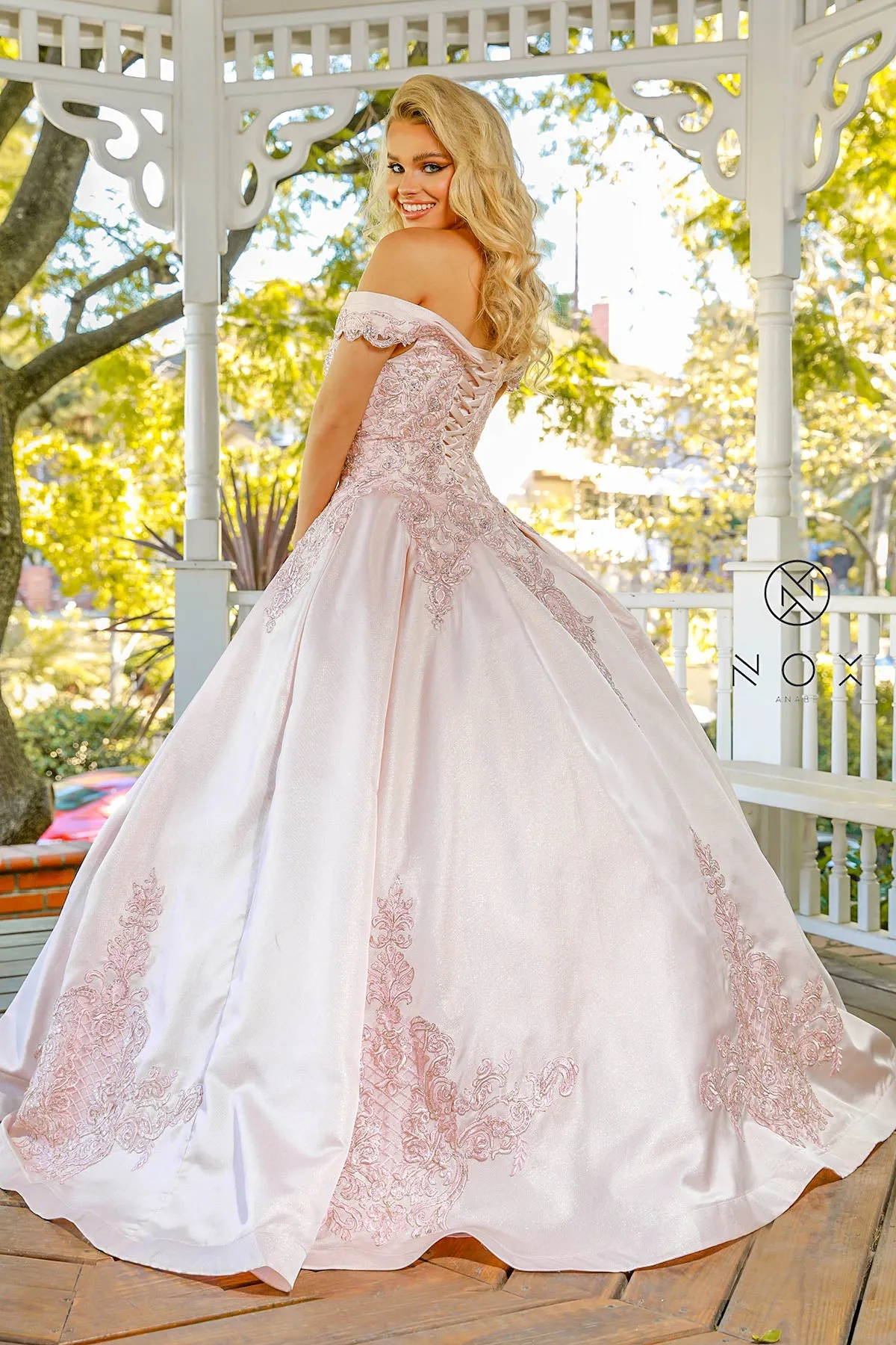 Lace Off-Shoulder Applique Ball Gown＿U802P