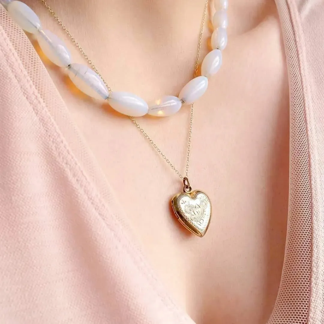Vintage 1940s Gold Filled Vargas Heart Locket Necklace
