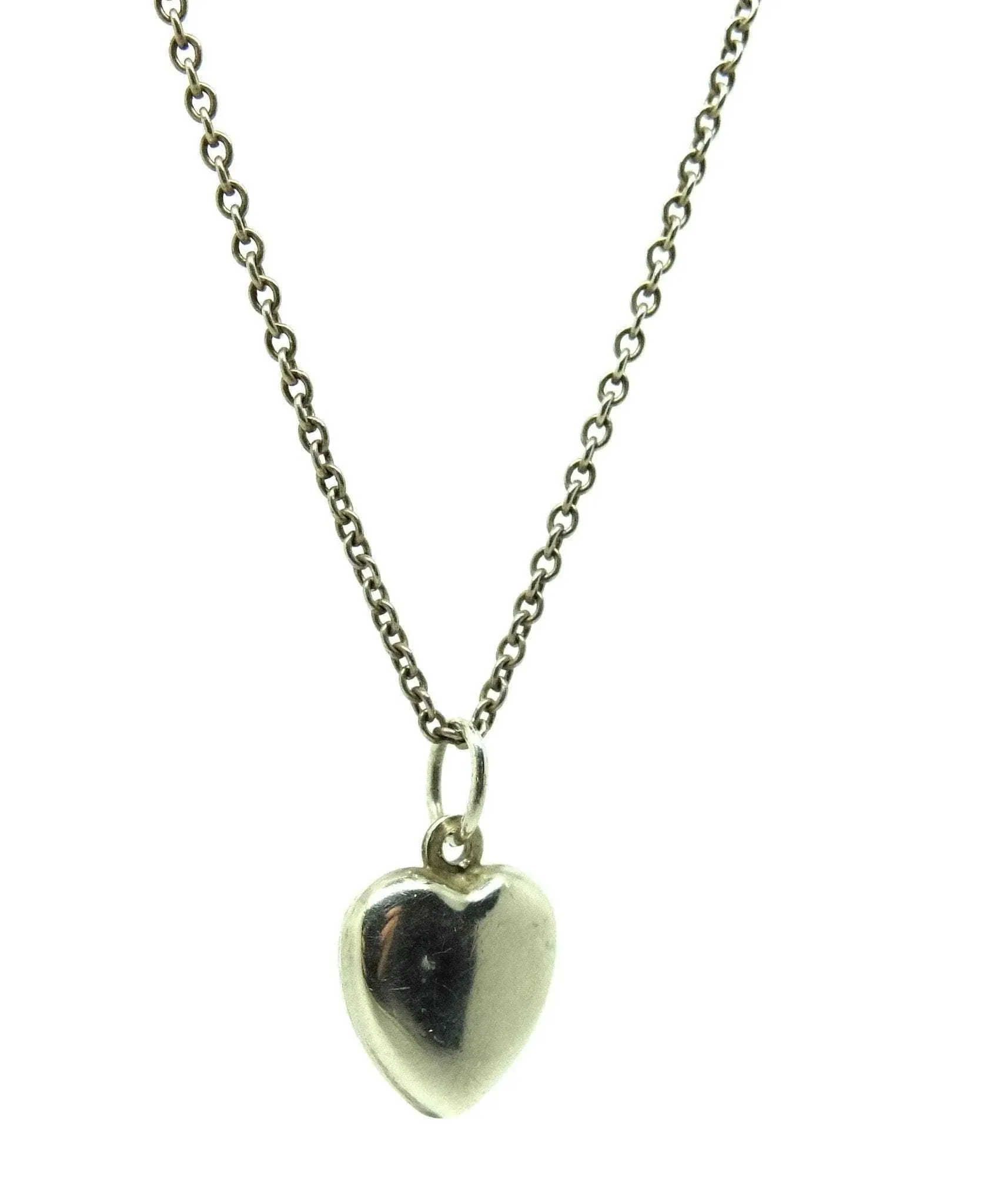 Vintage 1970s Tiny Silver Heart Pendant