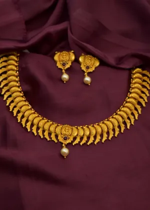 WONDERFUL SPARROW DESIGN NECKLACE